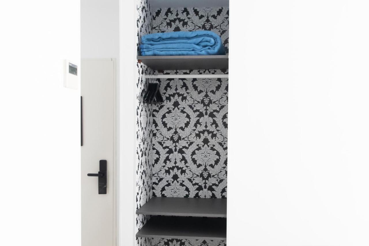 Hostal Boutique I Host You Madrid Esterno foto