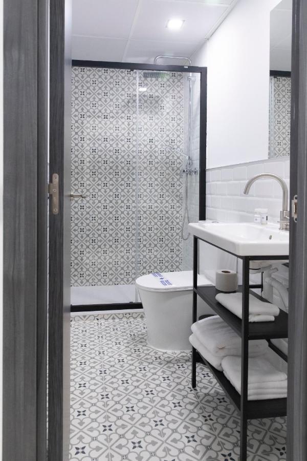 Hostal Boutique I Host You Madrid Esterno foto