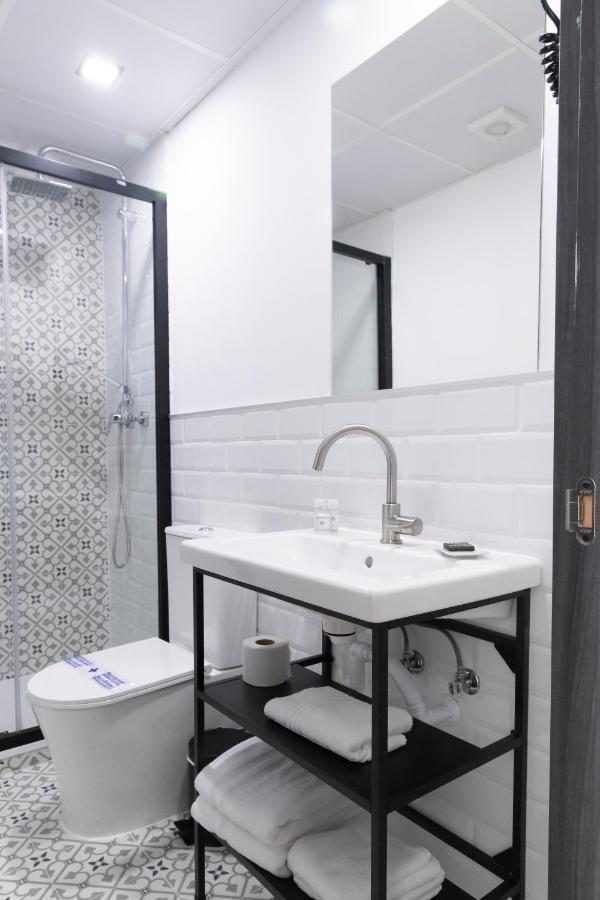 Hostal Boutique I Host You Madrid Esterno foto