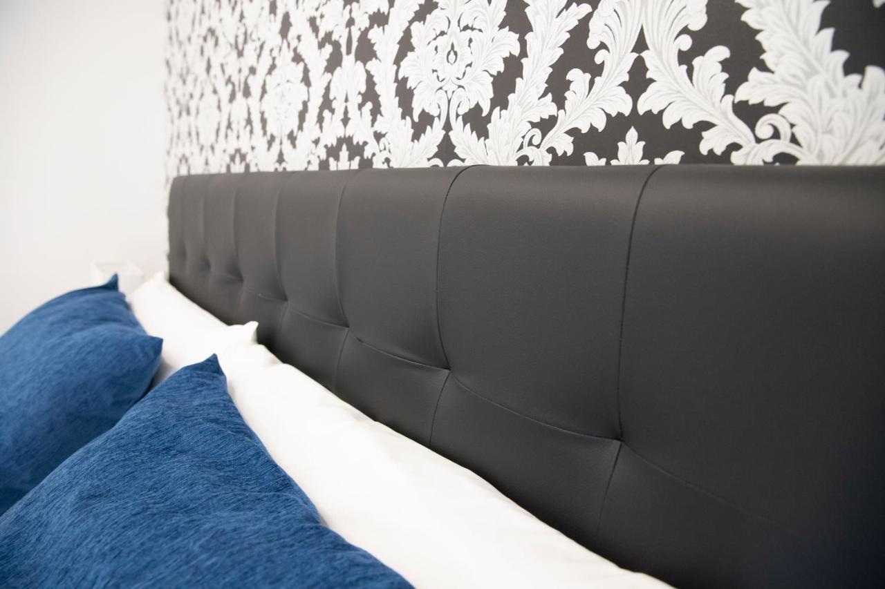 Hostal Boutique I Host You Madrid Esterno foto