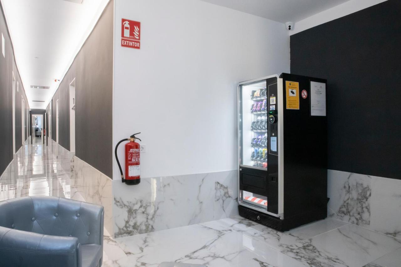 Hostal Boutique I Host You Madrid Esterno foto