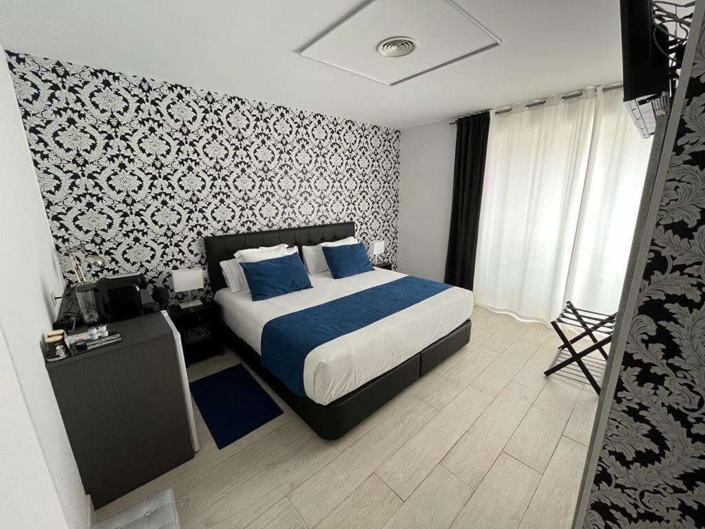 Hostal Boutique I Host You Madrid Esterno foto